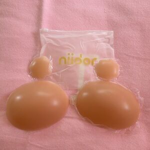 Nude Adhesive Strapless Bra